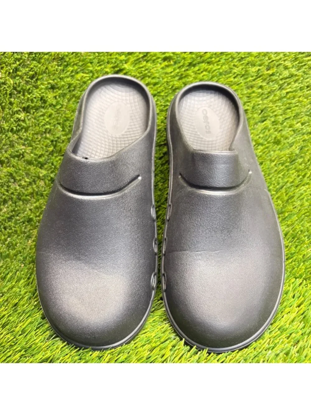 OOFOS OOcloog Clog Mens Size 8 Black Beach Outdoor Slip On Recovery Sandals